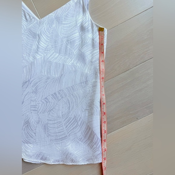 Calvin Klein white top - Picture 9 of 9